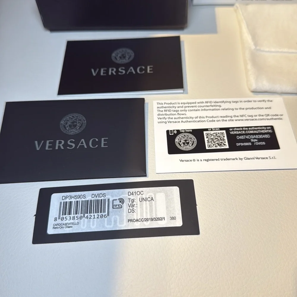BRAND NEW - VERSACE Card Holder - Black with Gold letters - Picture 6 of 7